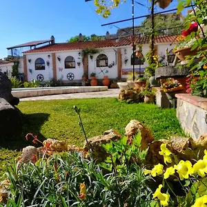 Casa Proyecto Pepe Bravo - Arte De Manos Y Corazón Bed and breakfast Alozaina